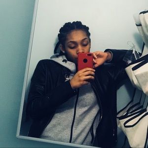 Meet your Posher, Angelique